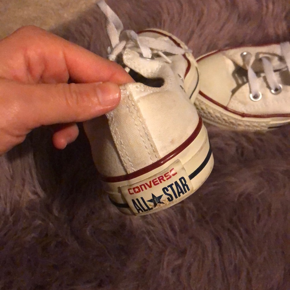 Converse - Picture 2 of 4